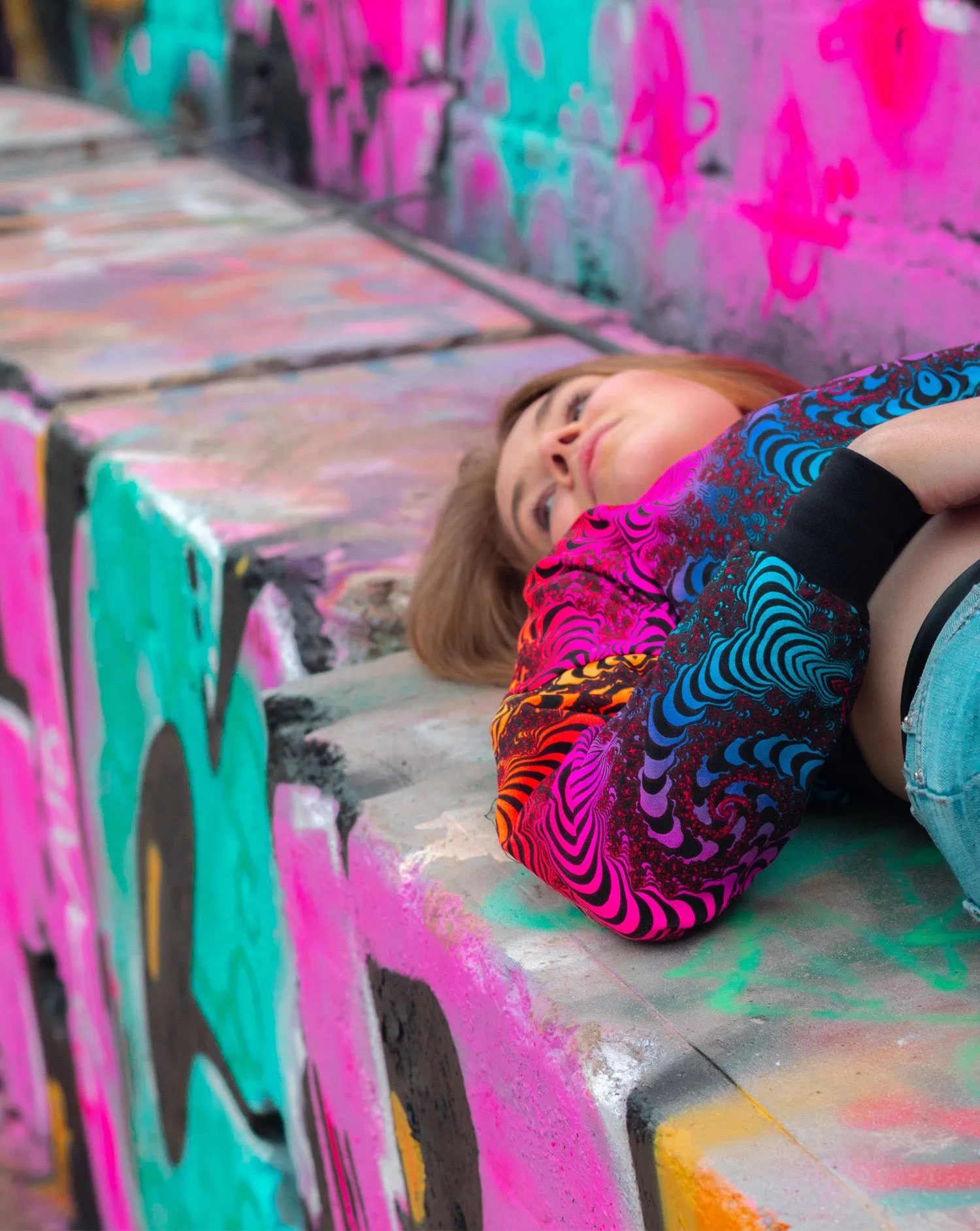 Cropped Sweat : Rainbow Fractal