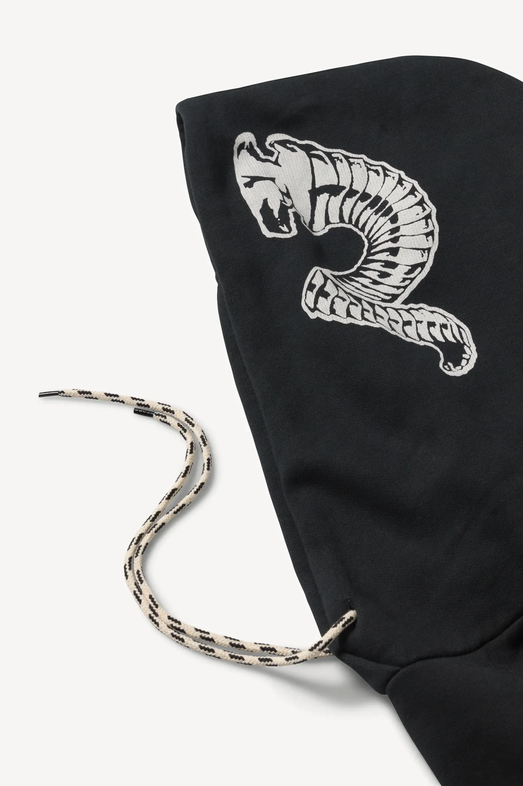 FEAR NO EVIL / ARIES / BLACK