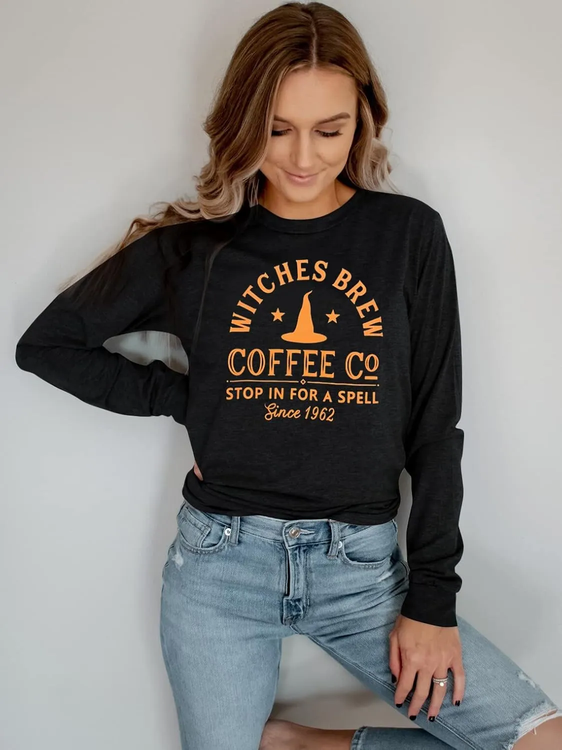 Halloween Sweatshirts for Women Witches Brew Sweatshirt Funny Spooky Season Sweatshirt Ghost Fall Sweater Pullover Tops