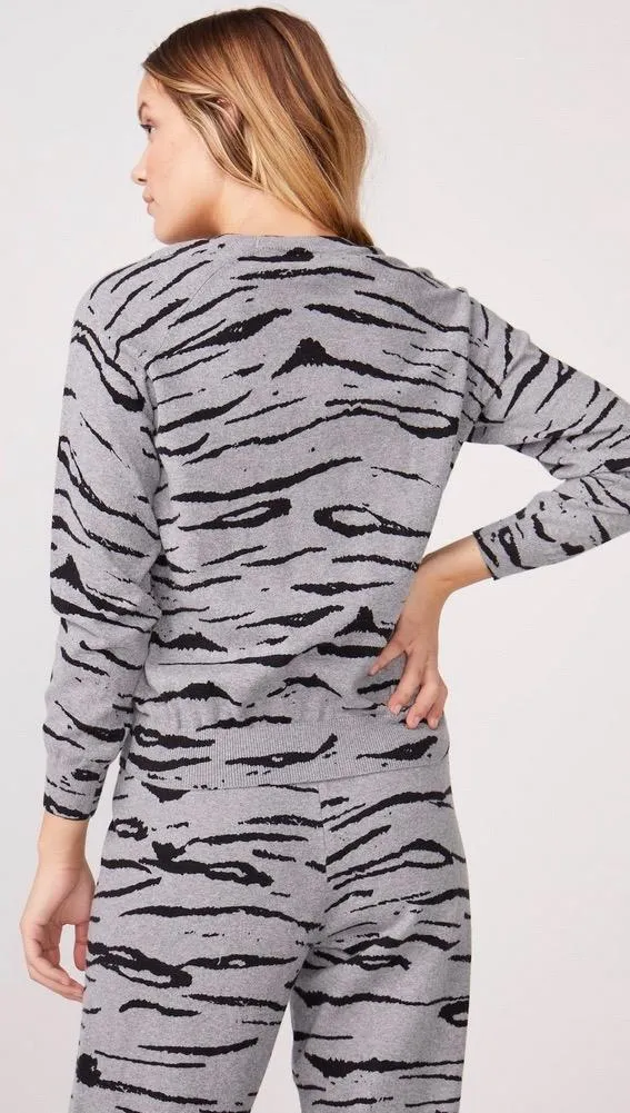 MONROW Cashmere Tiger Vintage Raglan Sweater Heather Grey