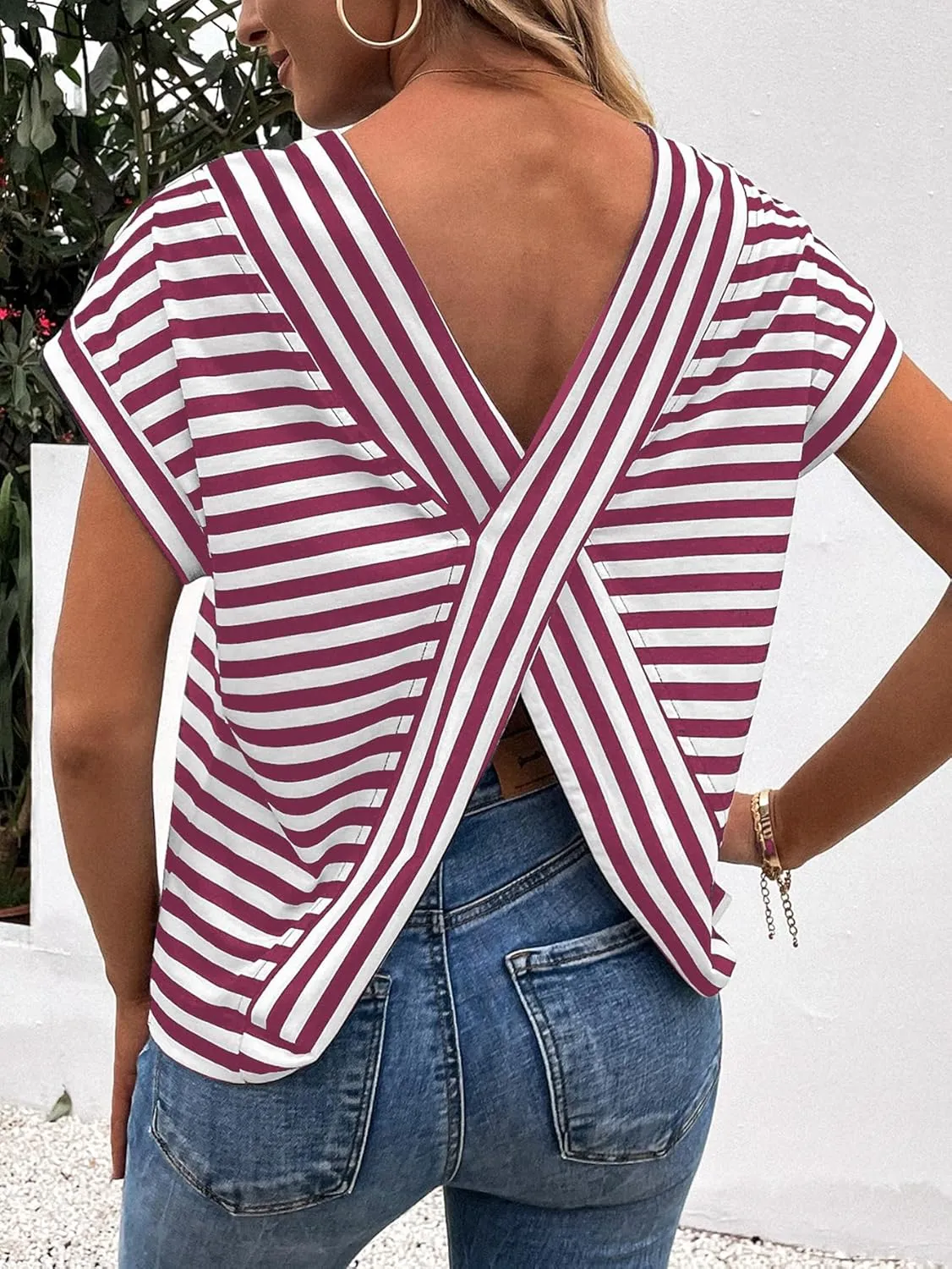 SweatyRocks Women's V-Cut Criss Cross Back Short Sleeve Tee Shirts Casual Summer Crew Neck Backless Tops